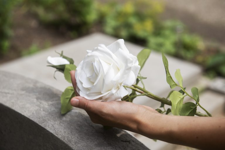 concepto-de-fondo-de-cementerio